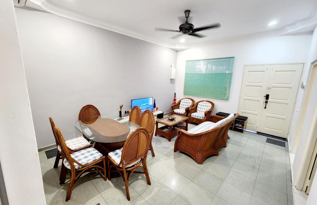 Bk House Melaka Villa Exterior photo